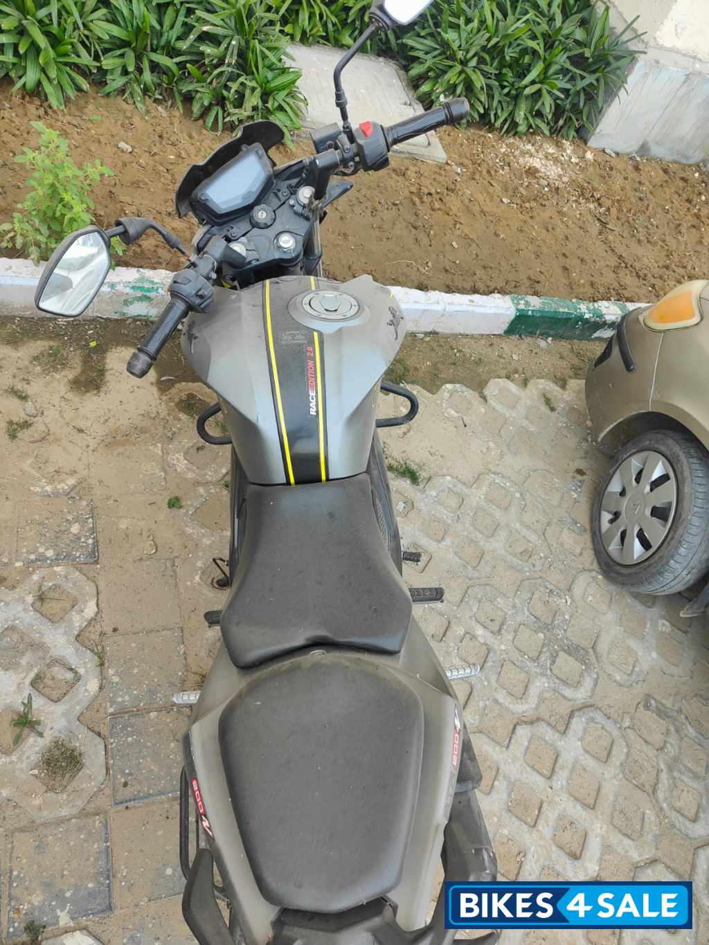 TVS Apache RTR 200 4V Race Edition 2.0