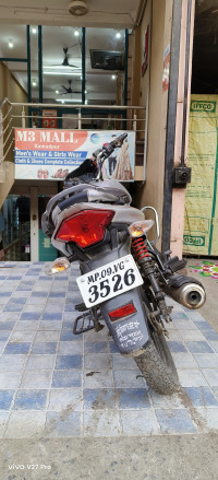 TVS Victor Premium Edition