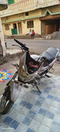 TVS Victor Premium Edition