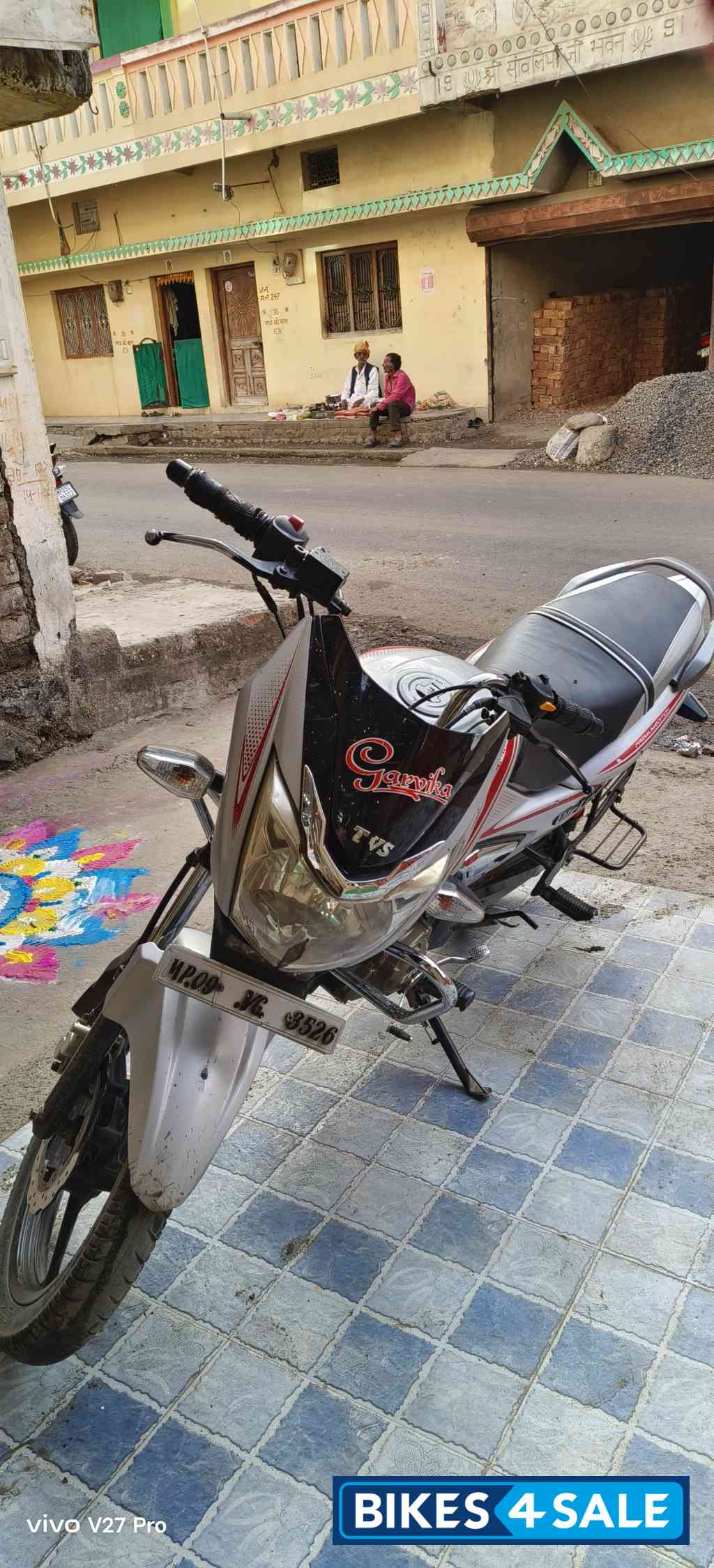 TVS Victor Premium Edition