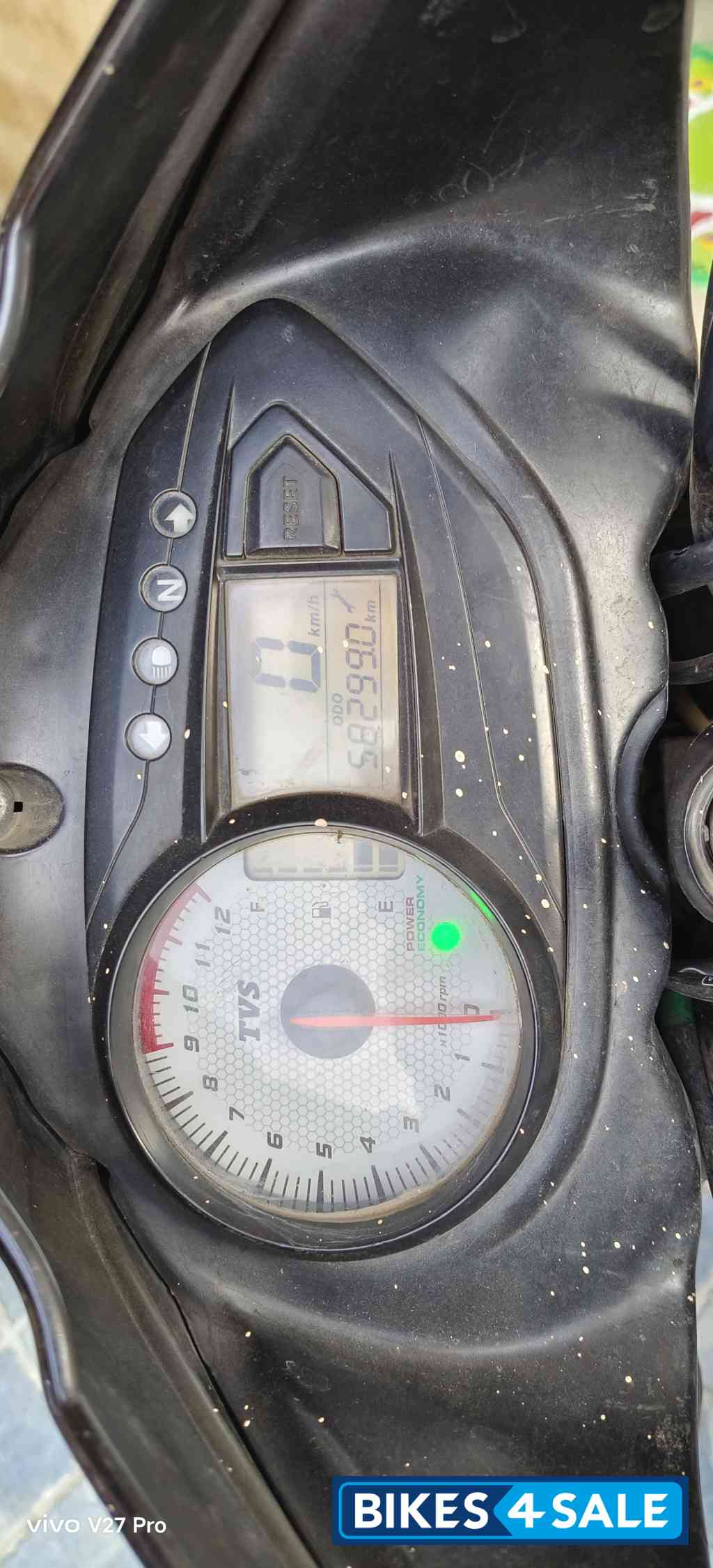 TVS Victor Premium Edition