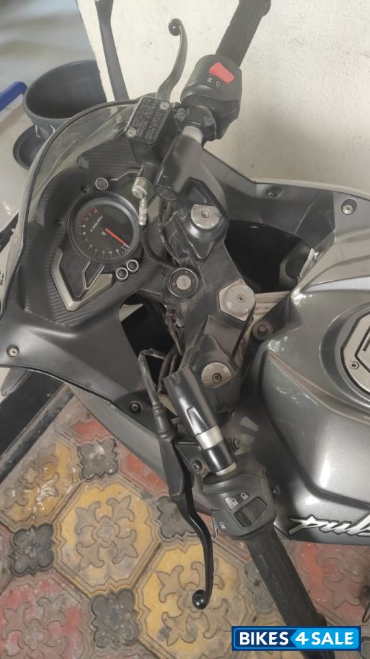 Grey Bajaj Pulsar RS 200 BS6