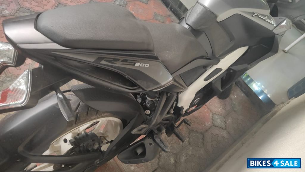 Grey Bajaj Pulsar RS 200 BS6