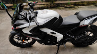 Bajaj Pulsar RS 200 BS6