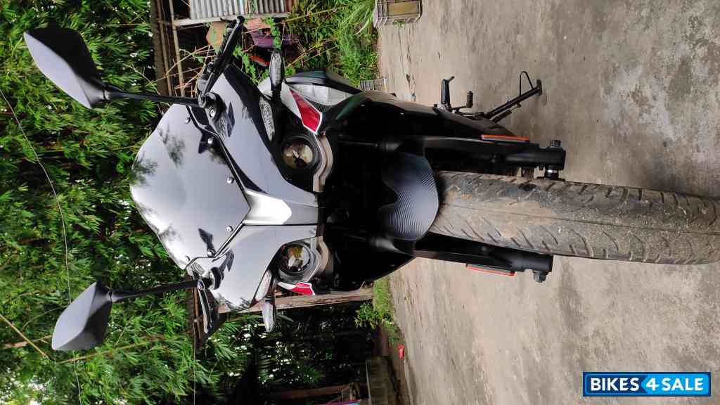 Bajaj Pulsar RS 200 BS6
