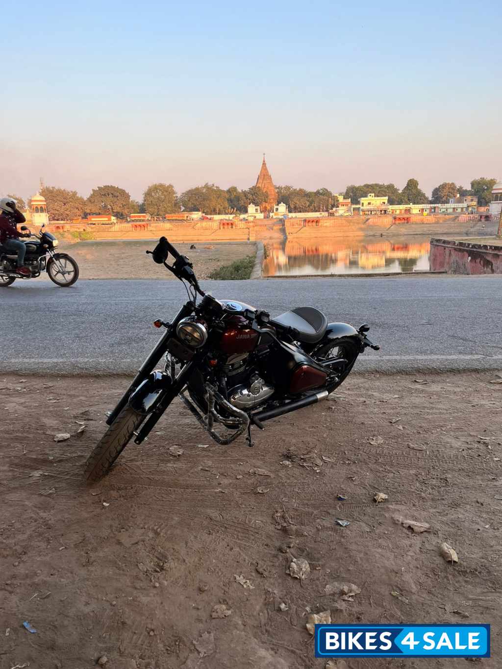 Mystic Copper Jawa 42 Bobber Dual Channel ABS