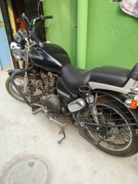 Black Royal Enfield Thunderbird 350