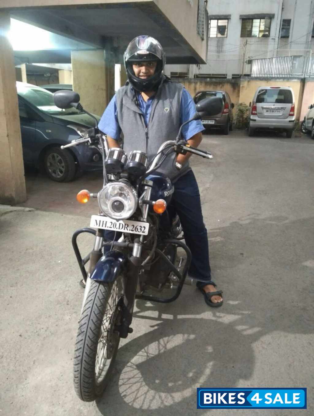 Marine Blue Royal Enfield Thunderbird 350