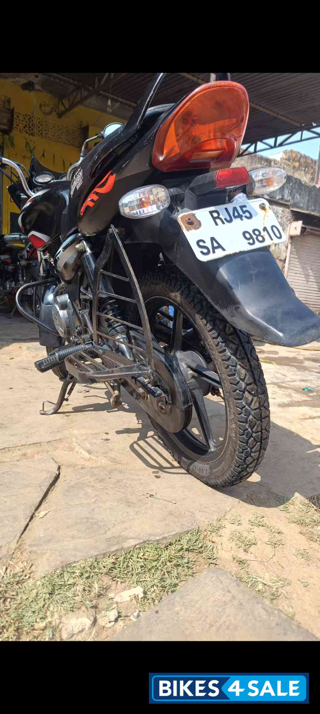 Bajaj Discover 125