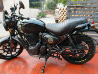 Black Royal Enfield Hunter 350 Metro