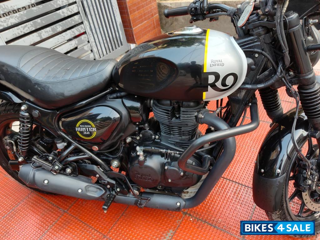 Black Royal Enfield Hunter 350 Metro Black Royal Enfield Hunter 350 Metro