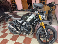 Triumph Scrambler 400 X