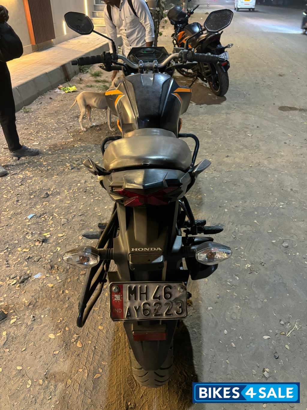 Matt Black Grey Honda CB Hornet 160R