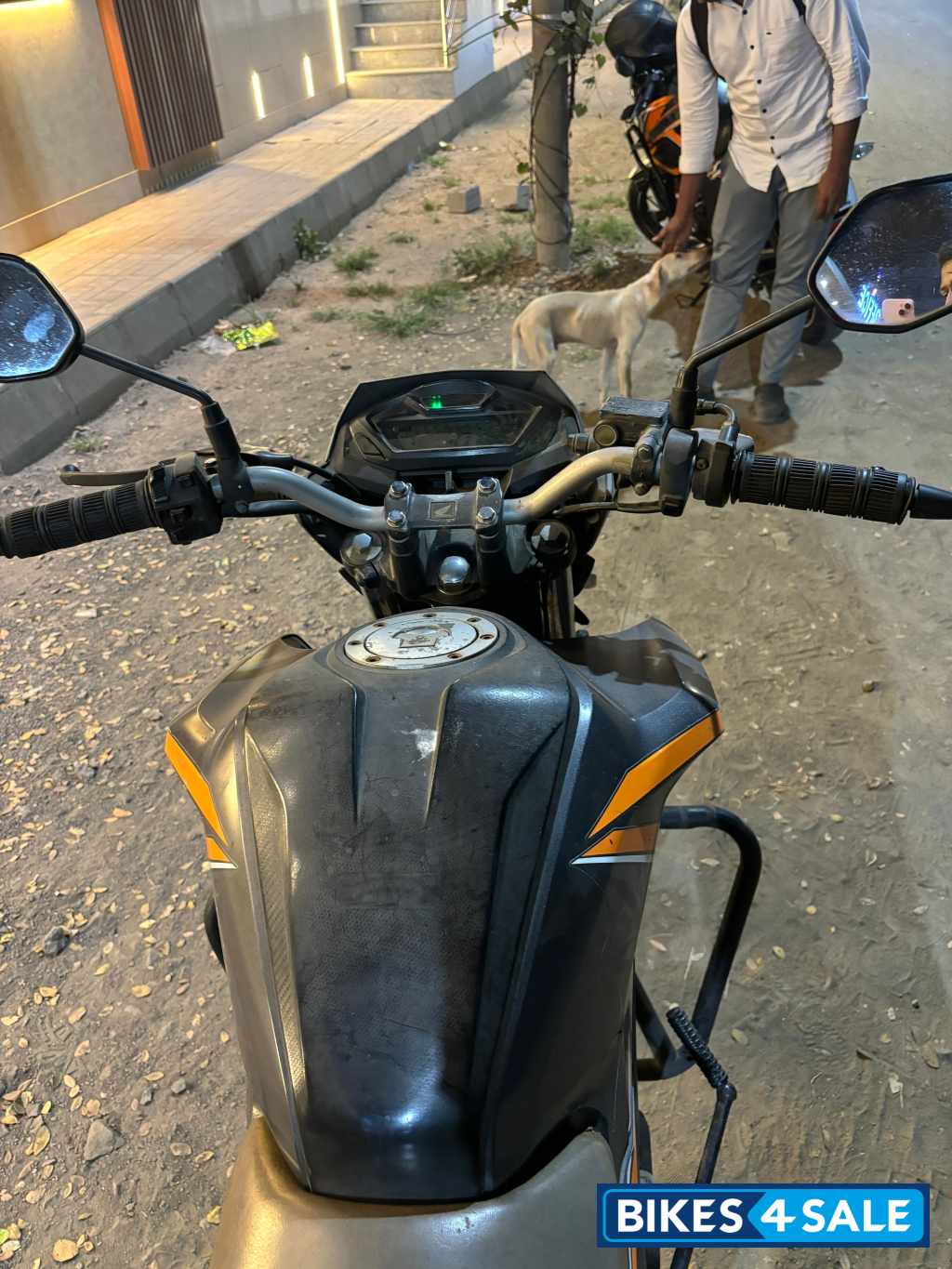 Matt Black Grey Honda CB Hornet 160R