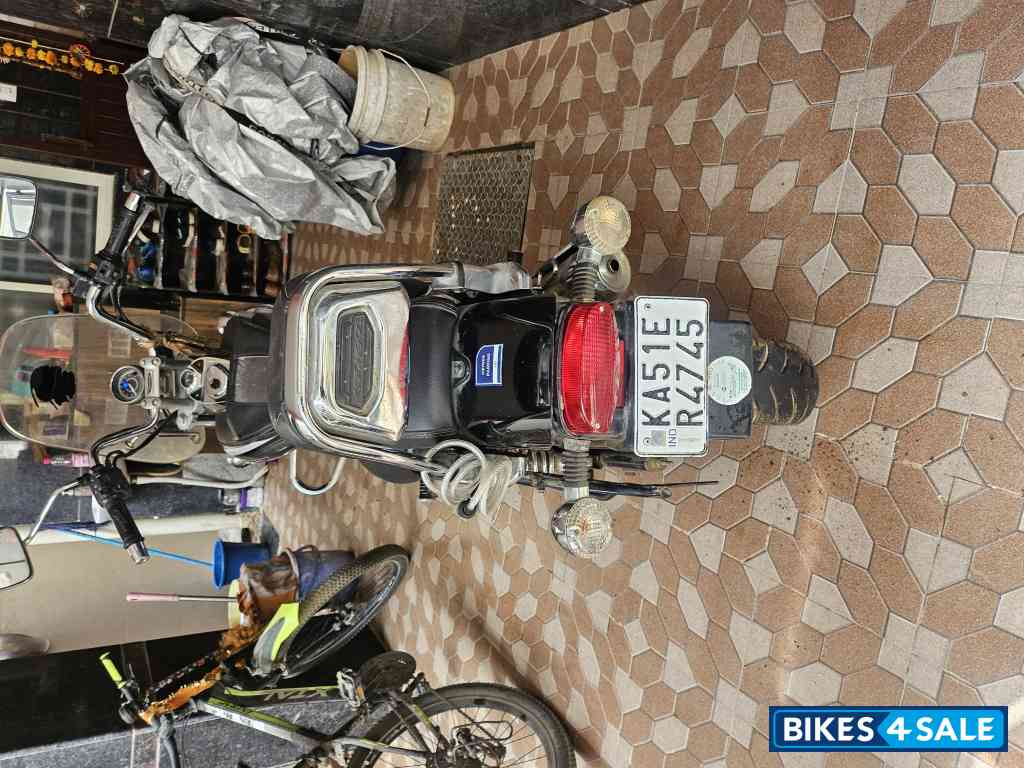 Bajaj Avenger Cruise 220