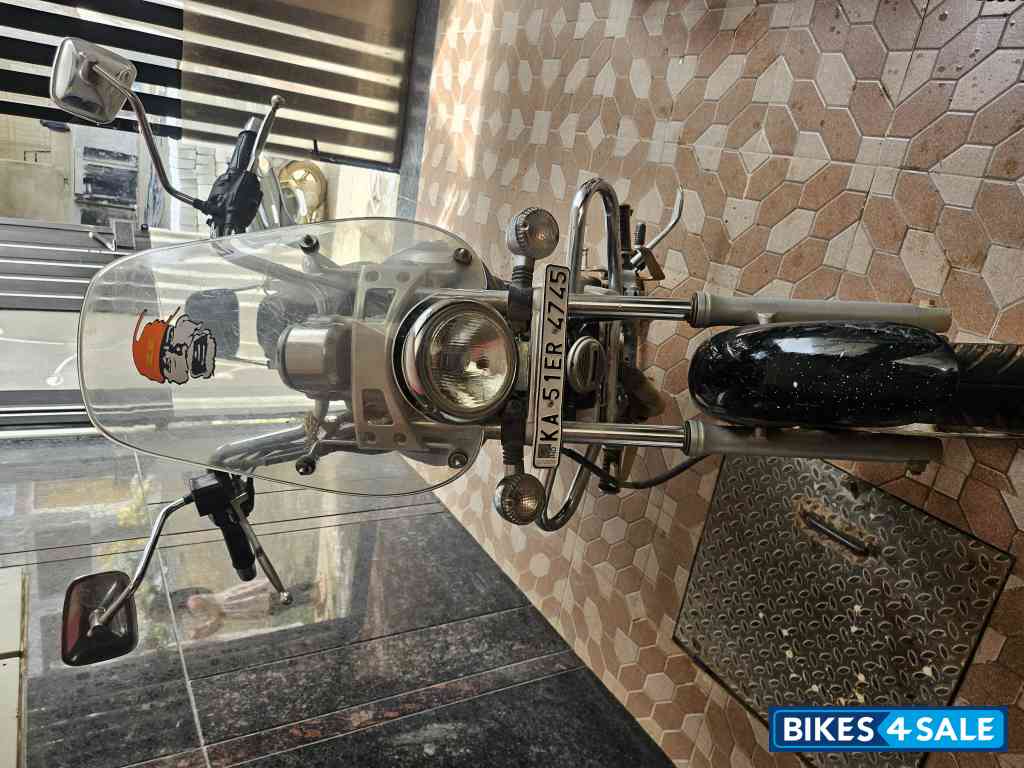 Bajaj Avenger Cruise 220 Bajaj Avenger Cruise 220