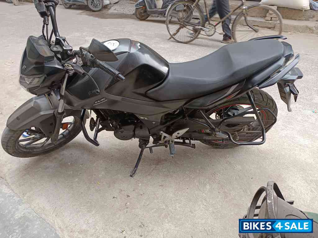 Hero Xtreme 160R Stealth Edition