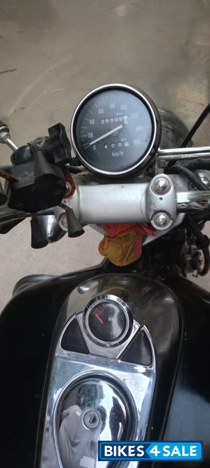 Bajaj Avenger 200 DTS-i