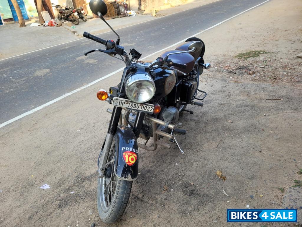 Black Royal Enfield Classic 350