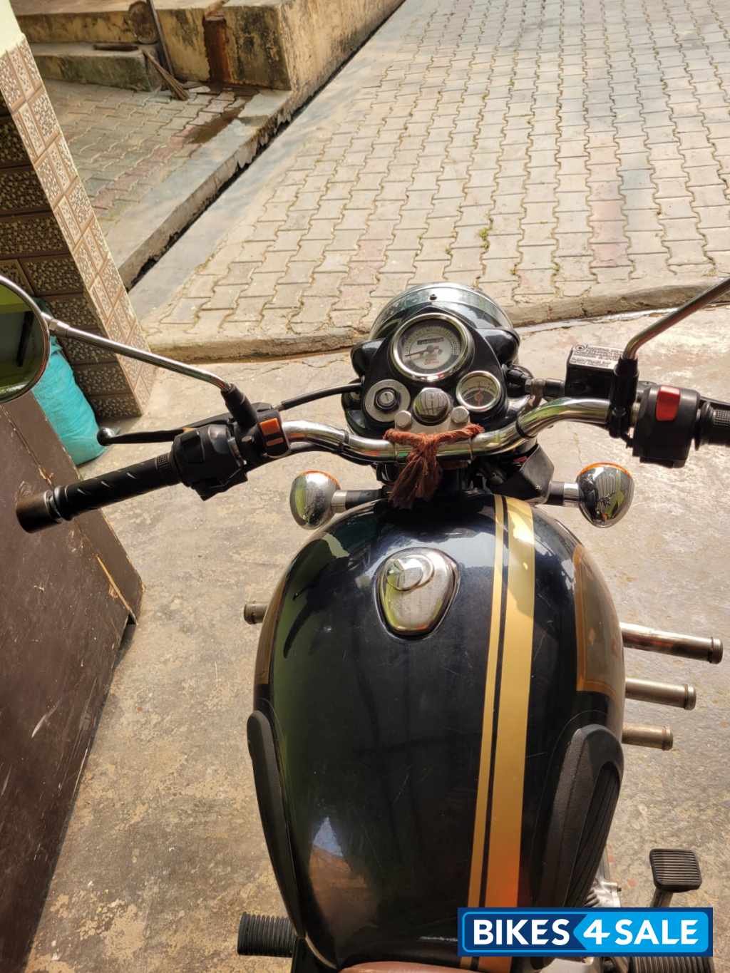 Black Royal Enfield Classic 350