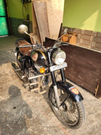 Black Royal Enfield Classic 350