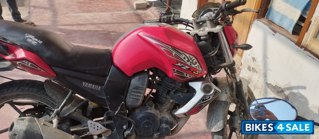 Yamaha FZ-S