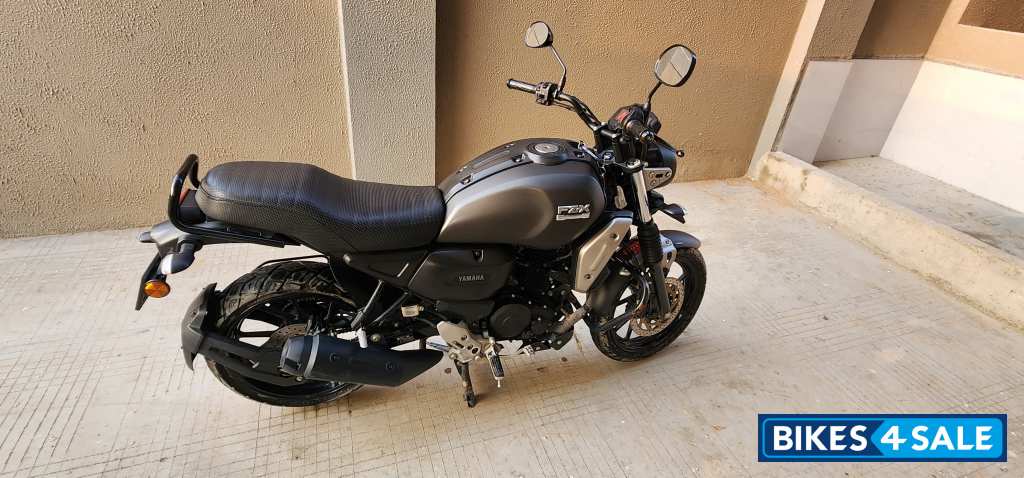 Yamaha FZ-X