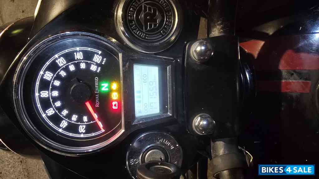 Black Royal Enfield Classic 350 Black Royal Enfield Classic 350