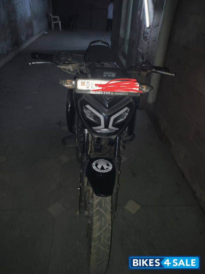 TVS Raider Split Seat