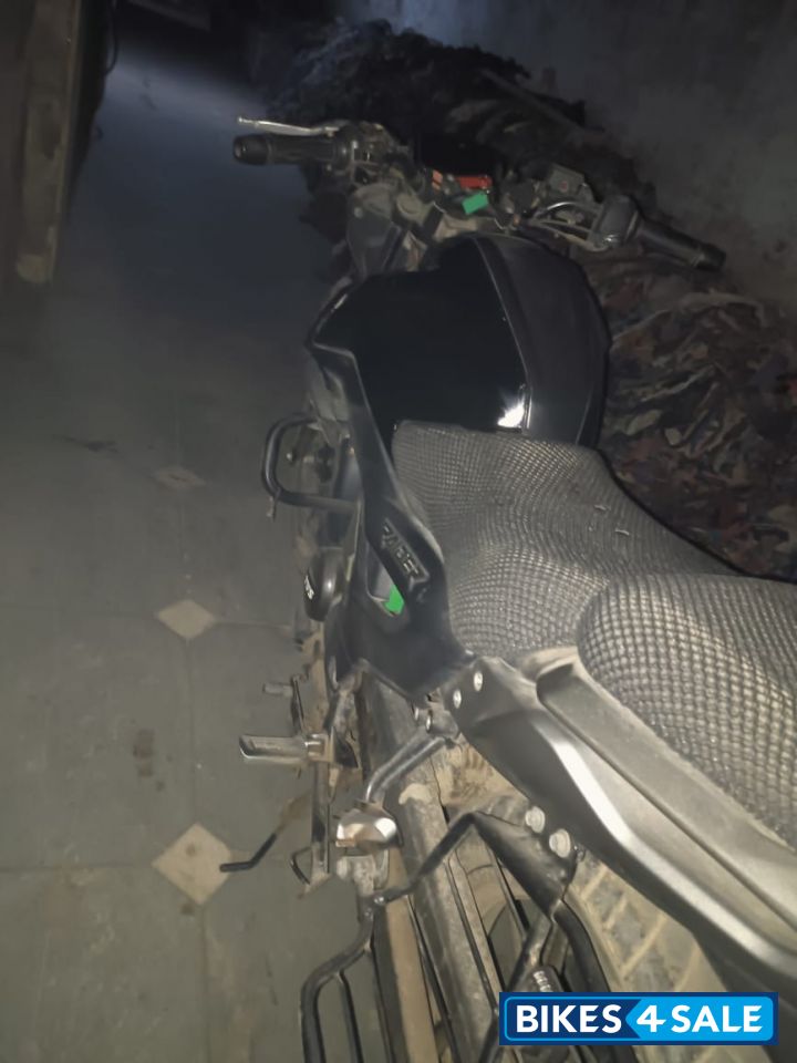 TVS Raider Split Seat