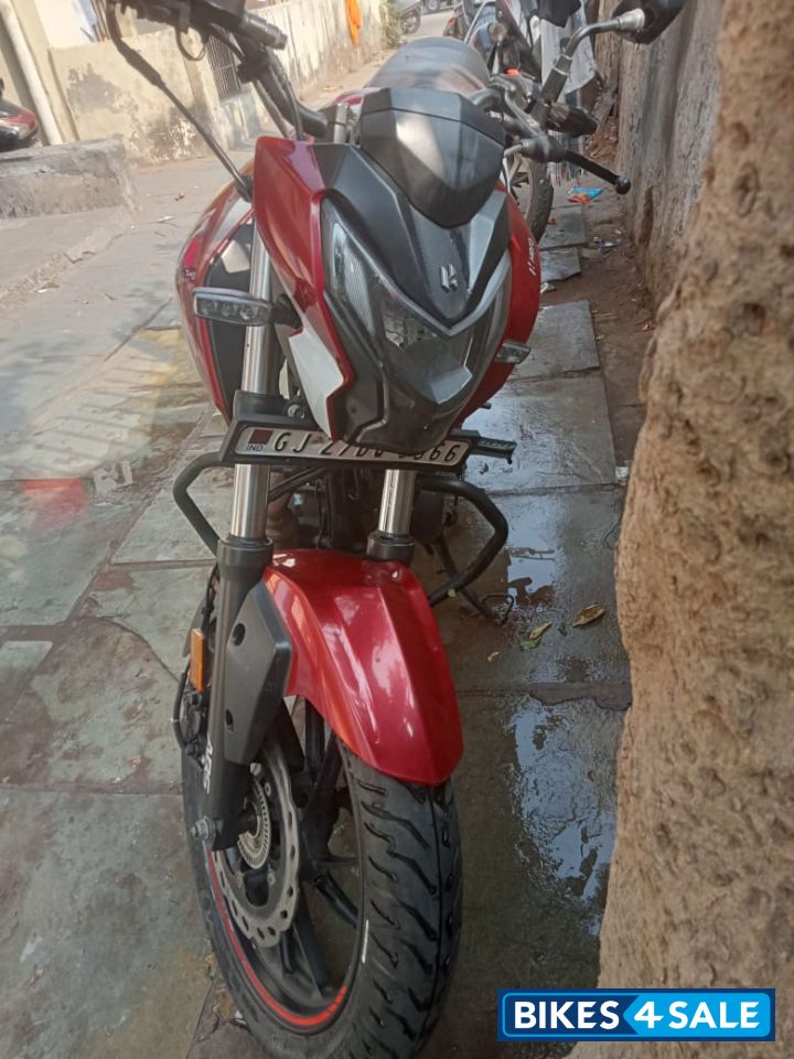 Red And White Hero Xtreme 160R