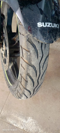 Black Suzuki Gixxer SF BS6