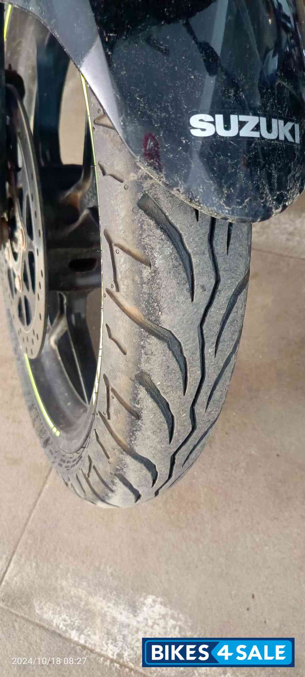 Black Suzuki Gixxer SF BS6