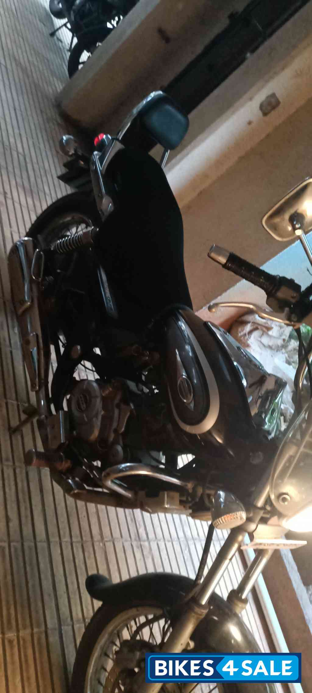 Bajaj Avenger Cruise 220