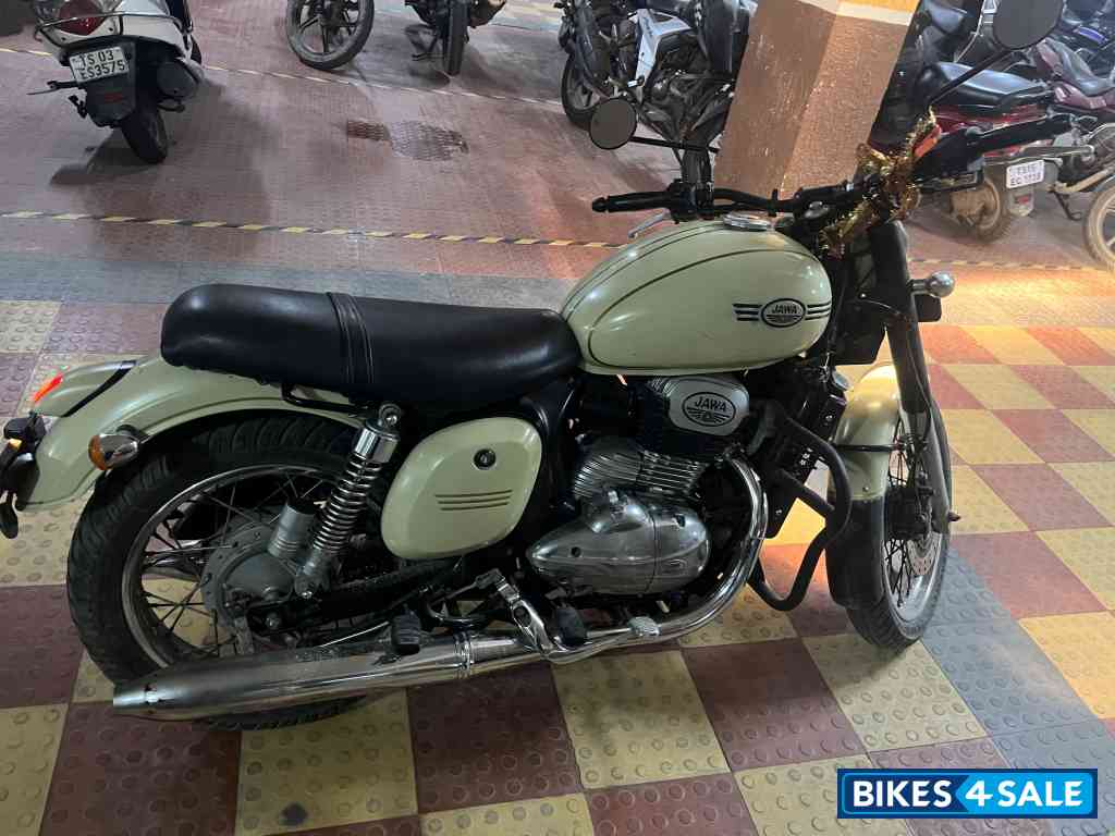 Lumos Lime Jawa forty two