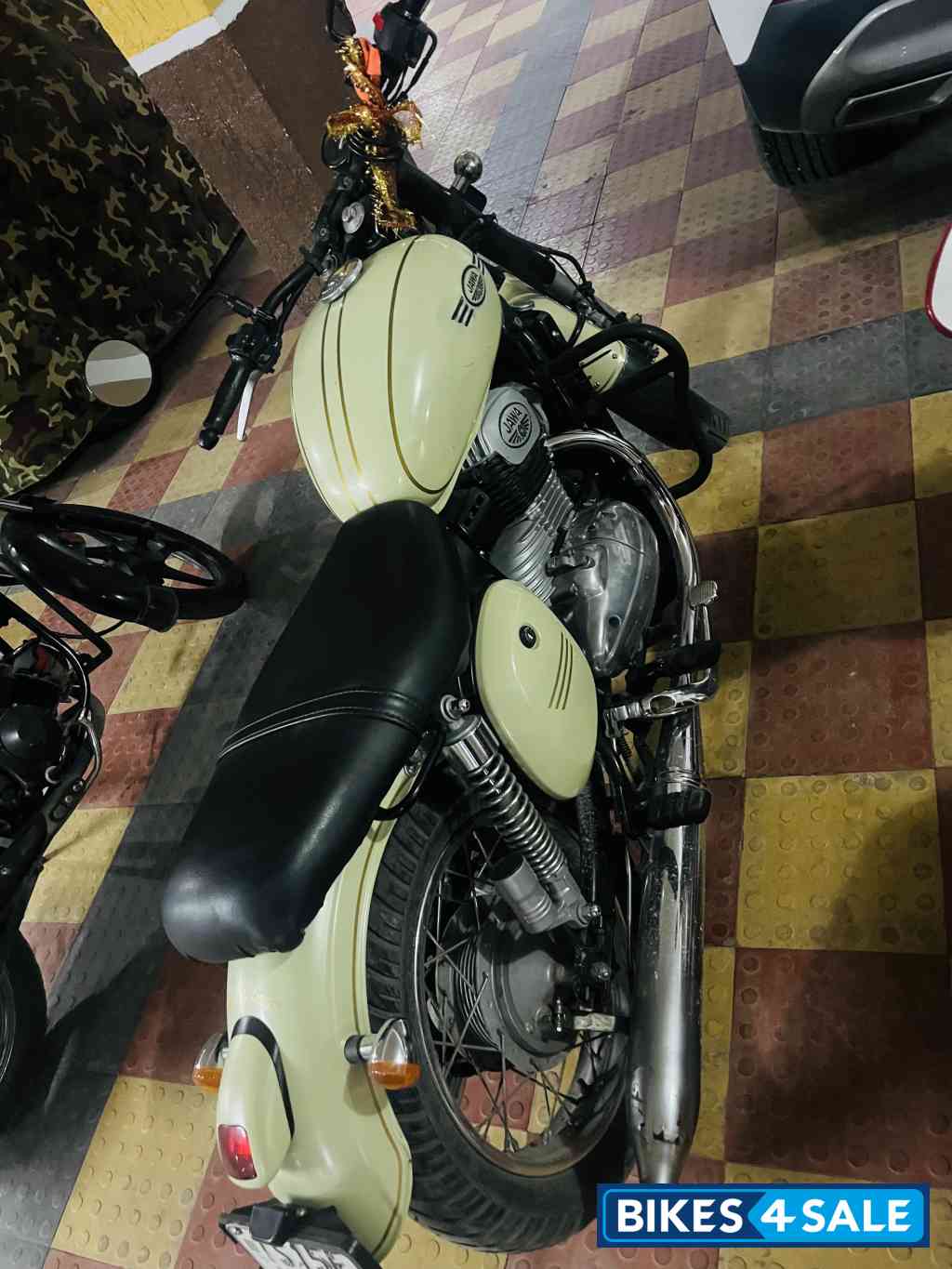 Lumos Lime Jawa forty two