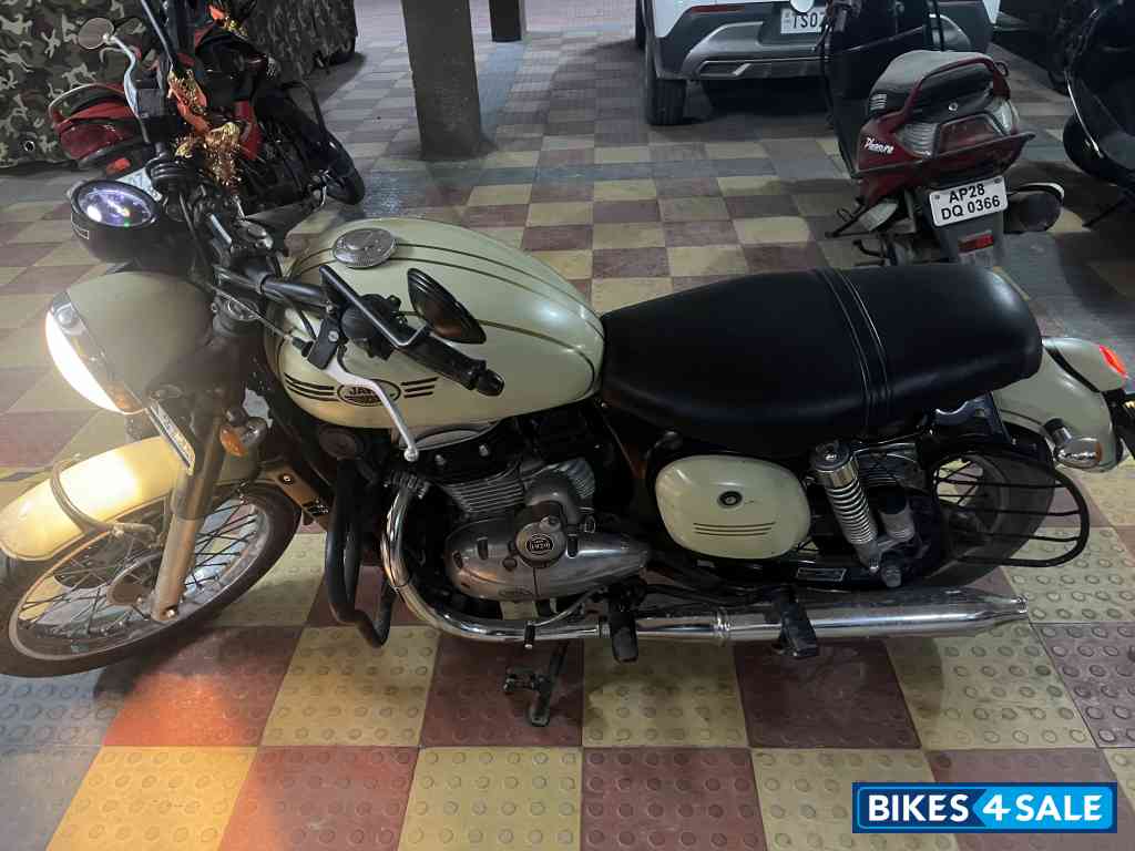 Lumos Lime Jawa forty two