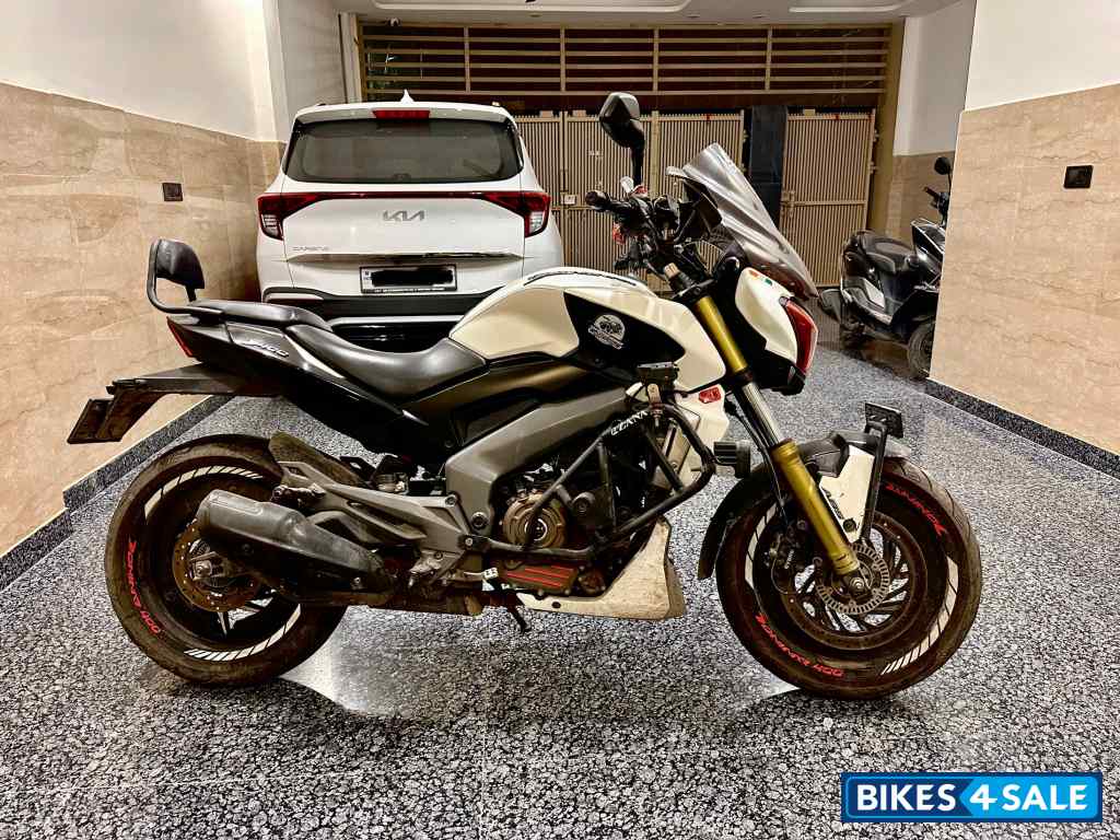 Bajaj Dominar 400