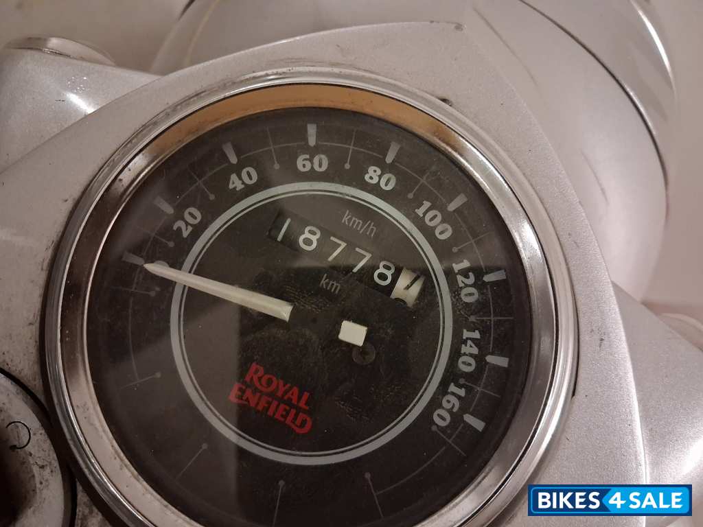 Silver Grey Royal Enfield Bullet Electra Twinspark Silver Grey Royal Enfield Bullet Electra Twinspark