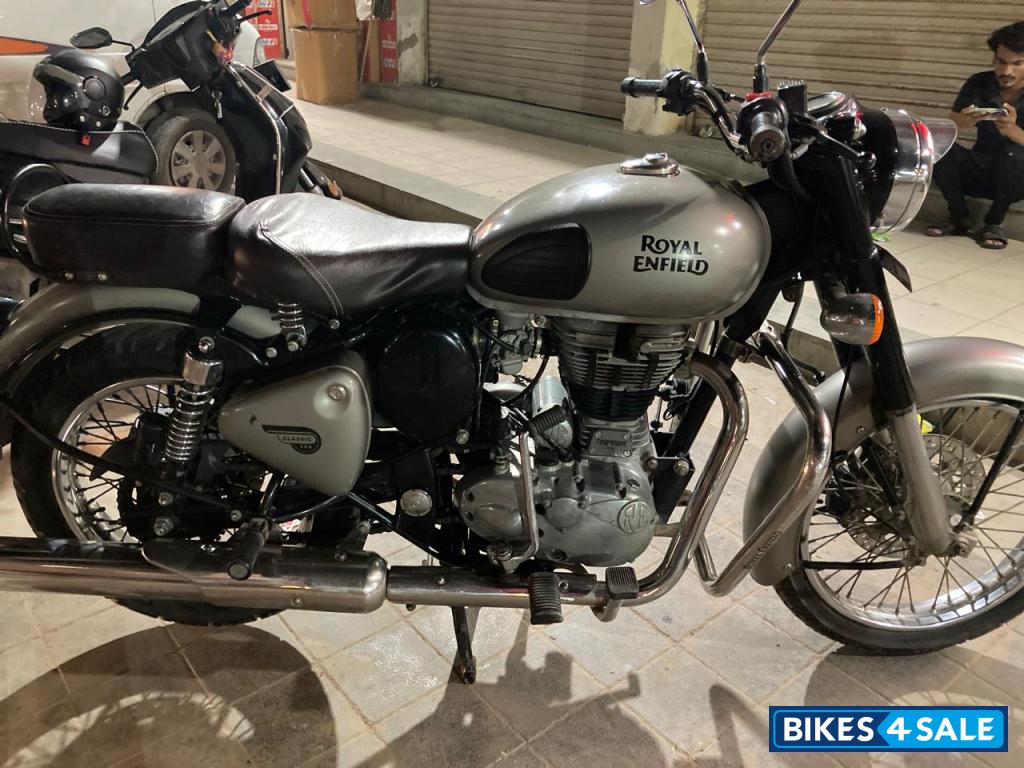 Royal Enfield Classic Gunmetal Grey