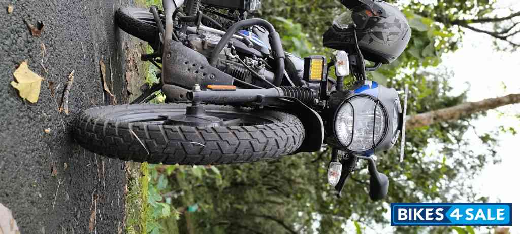 Blue Black Bajaj CT110X Blue Black Bajaj CT110X