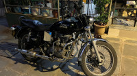 Black Royal Enfield Bullet Electra Twinspark
