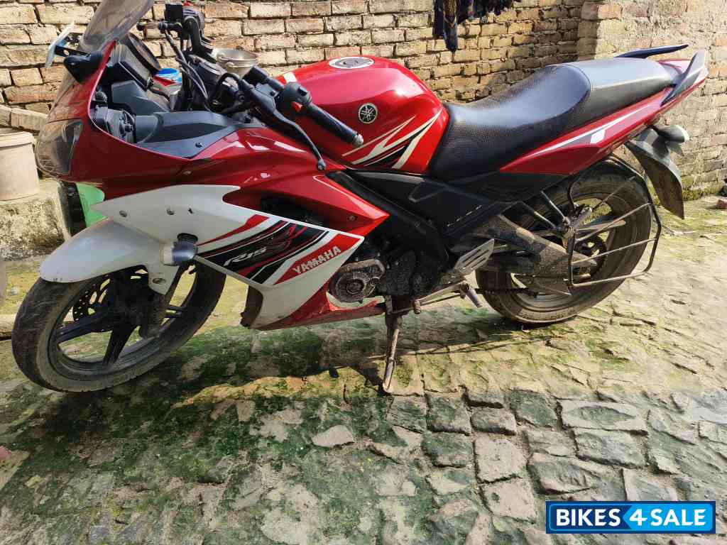 Yamaha YZF R15 S