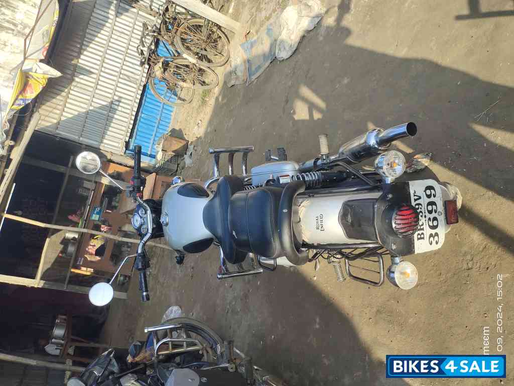 Royal Enfield Classic 350 Royal Enfield Classic 350