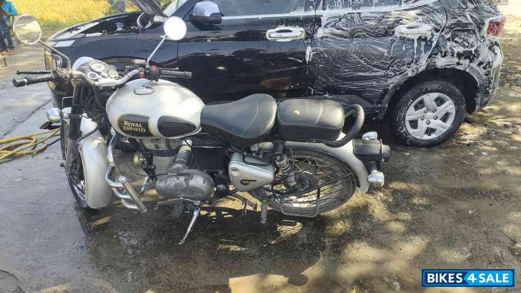 Royal Enfield Classic 350 Royal Enfield Classic 350