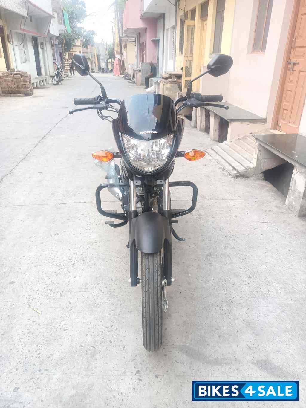 Rad Black Honda Shine 100