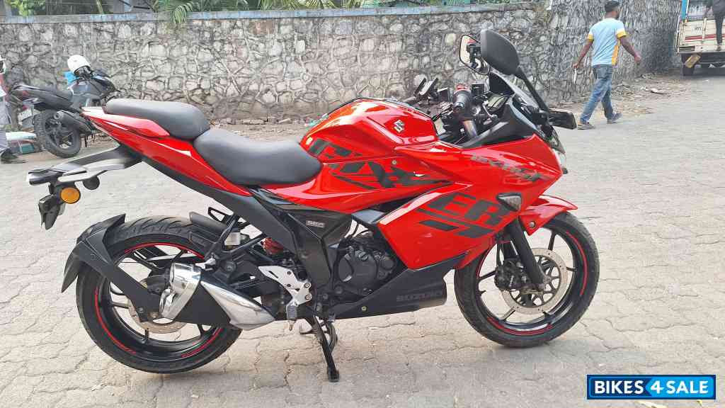 Suzuki Gixxer SF BS6 Suzuki Gixxer SF BS6