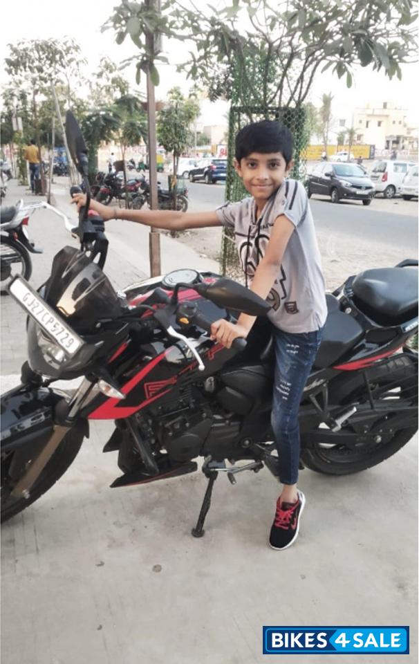 TVS Apache RTR 200 4V