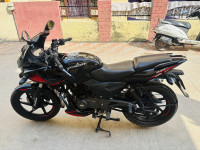 Bajaj Pulsar 220F