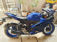 Yamaha R15 V4